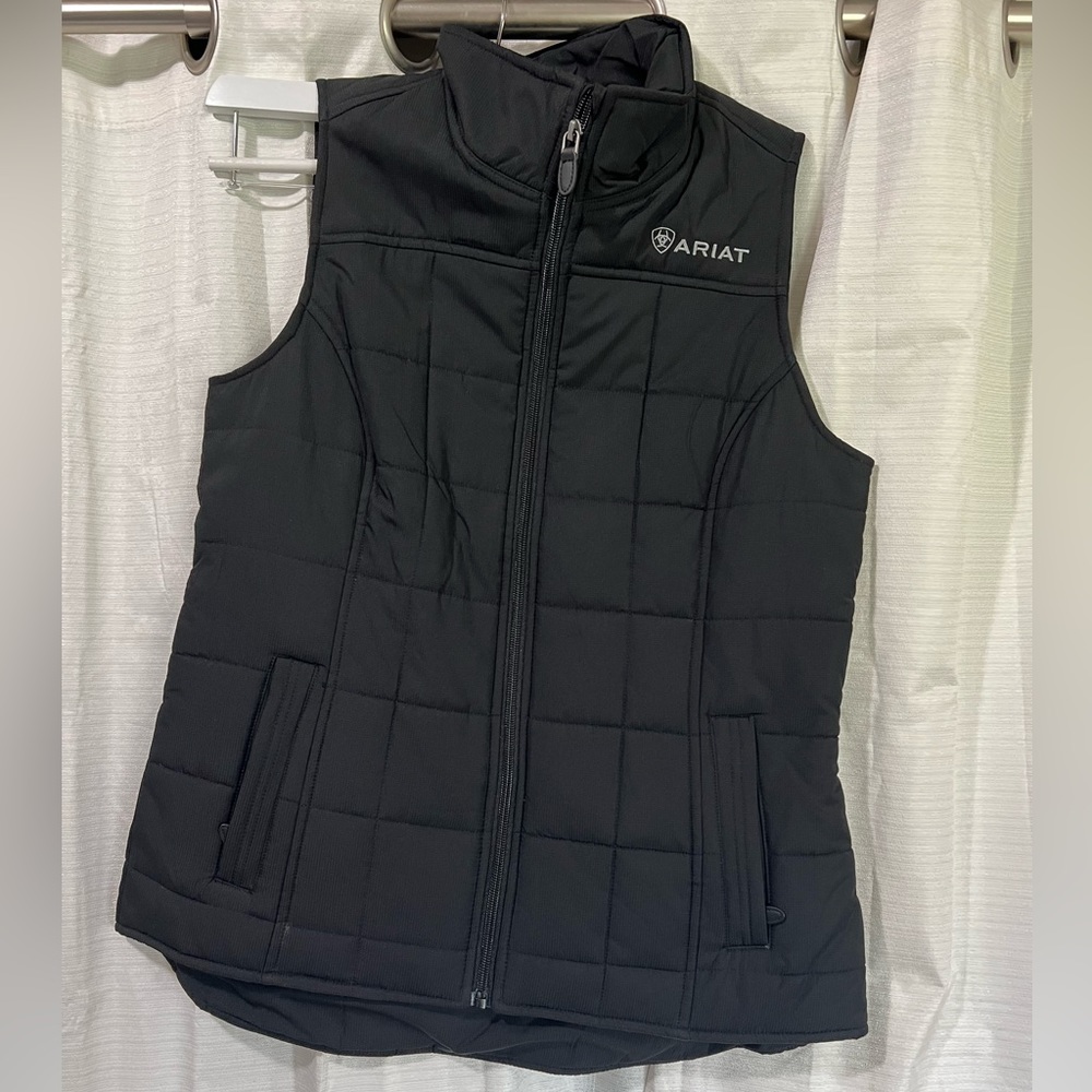 Ariat vest